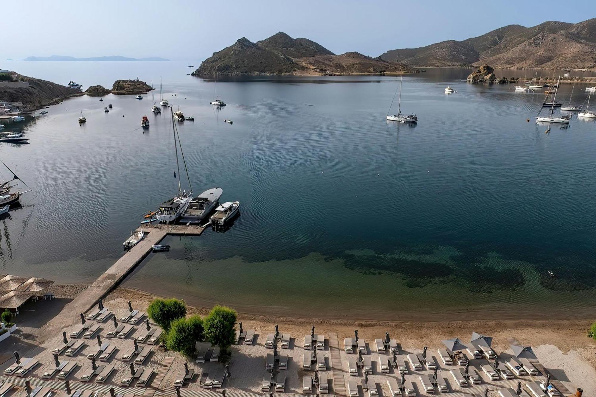 ホテル パトモス アクティス スイ―ツ&スパ Grikos Bay  エクステリア 写真